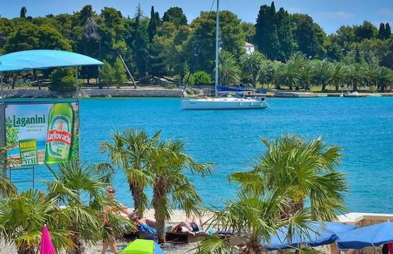 Good Life Deluxe Seafront Apartment - Foto 24