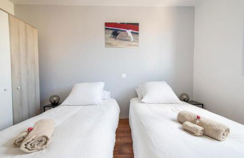 GuestHouse La Costière - logements indépendants - espace piscine jacuzzi - Foto 16