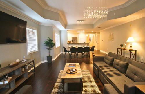 Luxurious 3-Bedroom Condo in Reunion Resort - Foto 18