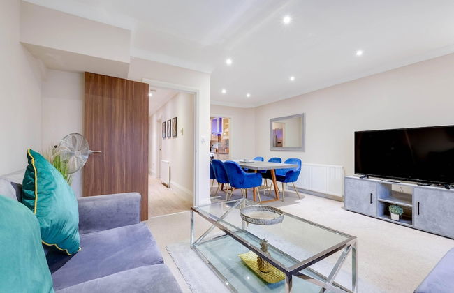 Town Center 4 Bedroom 4 bathroom House - Foto 49