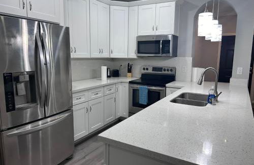 Stunning 3BR Home Near Downtown Houston - Sleeps 8 - Foto 22