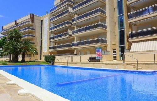APPART STANDING 2 chambres 2SDB clim PISCINE PARKING WIFI TERRASSE 21m2 LOCAL VELO Port-Aventura, plage, centre - Foto 1