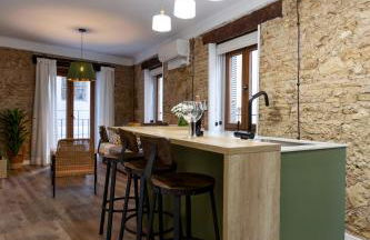 Valencia El Carmen, estupendo piso nuevo, con ascensor - Photo 4