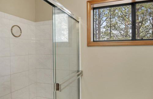 2 Living Rooms Fires Quick Drive Downtown - Foto 29