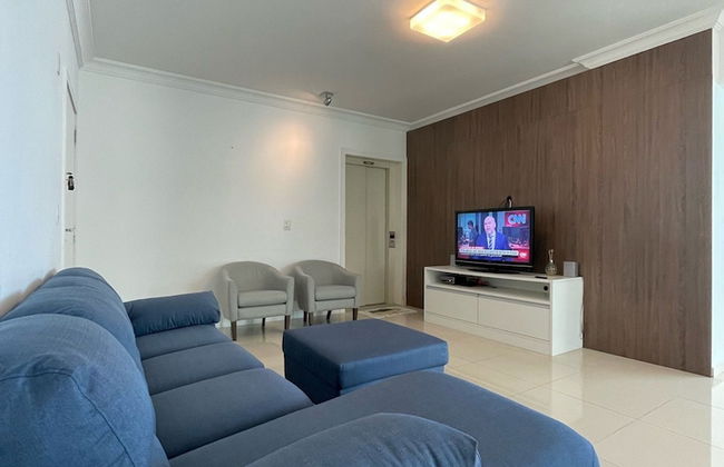 AMPLO APARTAMENTO UM POR ANDAR - Photo 18