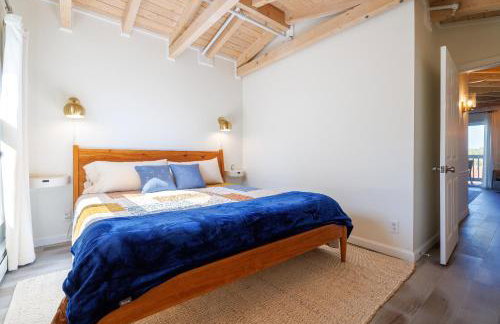 Top Floor Condo w/ Ocean Views [Admirals Quarters] - Foto 3