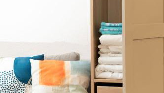 Home 120, Mansion Alhamar - Foto 4, wardrobe