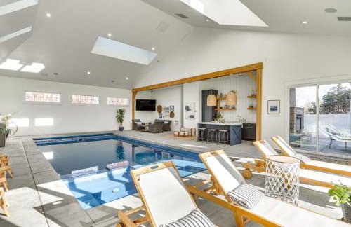 Private Pool and Hot Tub Luxe Unit Near UTA Train! - Foto 18