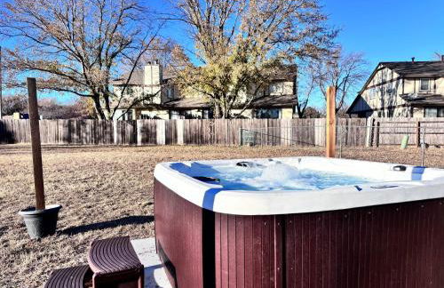 Theater, King&PoolTable with PrivateHotTub - Foto 13