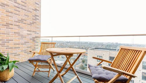 Modern New 2BR wViews & Balcony in Wandsworth - Foto 4