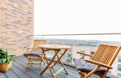 Modern New 2BR wViews & Balcony in Wandsworth - Foto 4