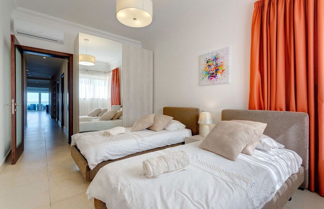 Fabulous LUX APT inc Pool, Sliema Upmarket Area - Foto 8