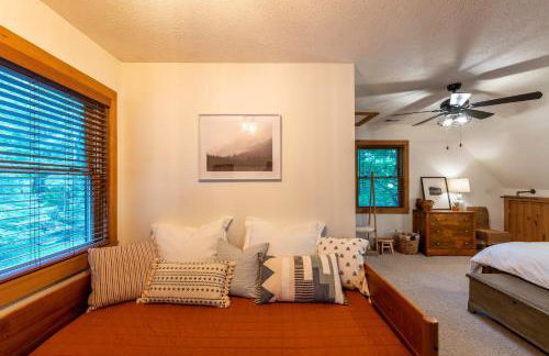 Creekside Cabin - Seven Devils,NC - Pet-Friendly, Close to Skiing & Hiking, and the Apline Coaster! - Foto 35