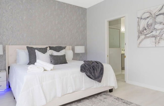 150 Stunning 4BD Perfect for Your Vacation - Foto 23