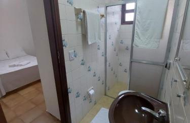 Casa com Jacuzzi aquecida praia do Lazaro - Foto 15