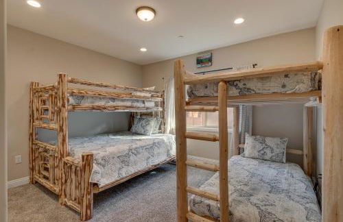 3987 - Upscale Townhouse Walk to Heavenly, Casino and Beach - Foto 14