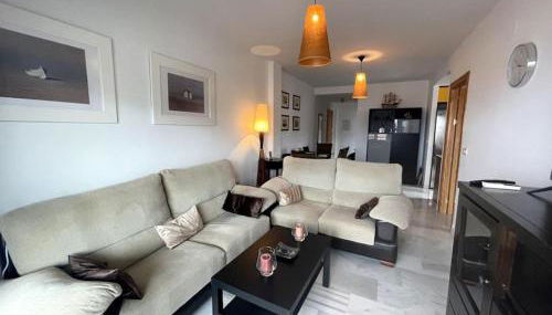 Sunny 2-bedroom apartment with sea view - Foto 2