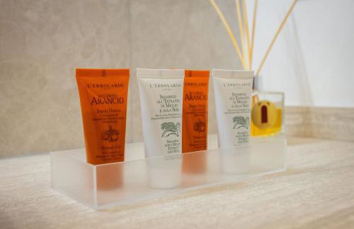 Nora's Suites - Photo 26