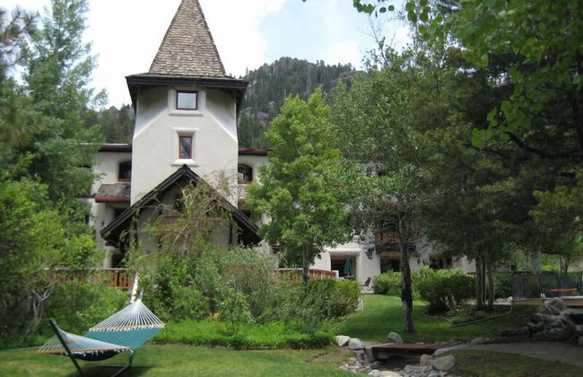 GetAways at Olympic Village Inn - Photo 24