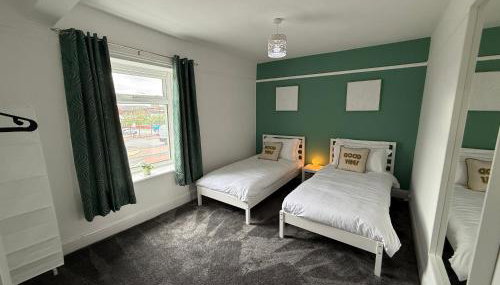 Duke's Retreat - 4 BR Sleeps 8 Ideal 4 Contractors - Foto 2