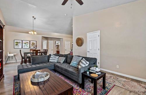 Fully Stocked Home with Hot Tub and Private Yard - Photo 10