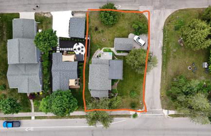 The Lily Pad on Benzie Blvd - Super Cute! - Foto 7