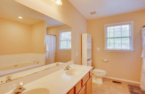 Mineral Getaway with Grill, Fire Pits and Boat Docks! - Foto 12