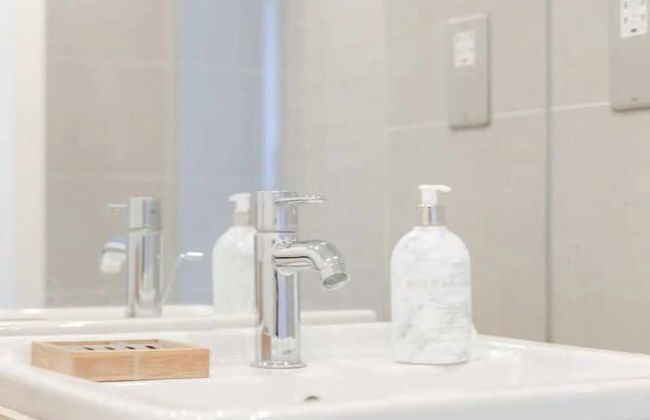 Vibrant 1BD Flat w/ Private Balcony, Camberwell! - Foto 10