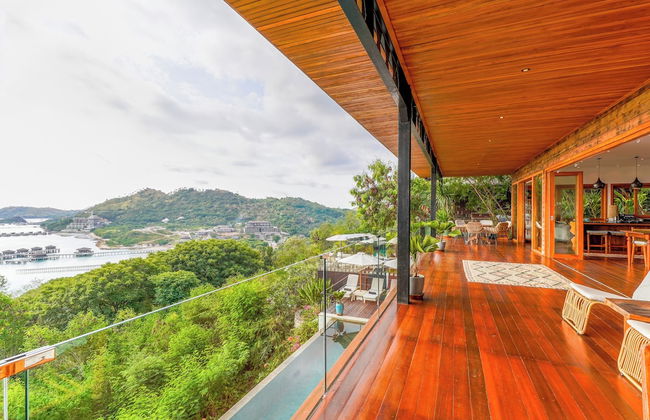 Paradise Garage Komodo Villa - Foto 7