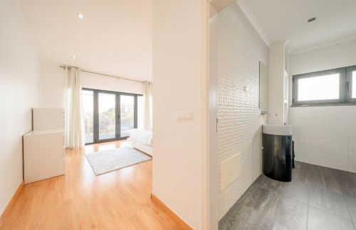 GuestReady - Charming family retreat with pool - Photo 12