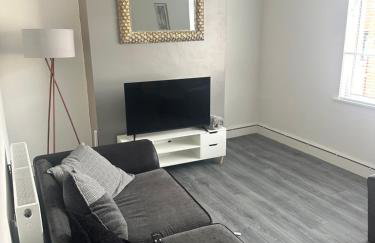 Apartment 2 Sheriff suits - Photo 1