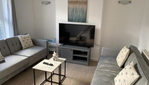 Charming 3 bedroom flint cottage - Foto 3