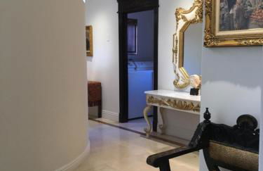 Entire Second Flr - Santa Monica Luxury Roman Villa - Foto 64