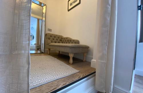 Two Sails Brixham - Spacious modern family seaside home - parking - wood-burner - dog friendly - Photo 23