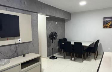 Apartamento Novo, Confortável, Lazer e Estacionamento, Rápido acesso aos pontos turísticos - Foto 9