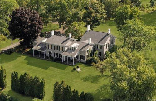 The Stonehouse at Ingleside, Cayuga Lake, Aurora NY - Foto 1