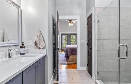 Swannanoa Serenity River Motif, Spa & Game Room - Foto 22