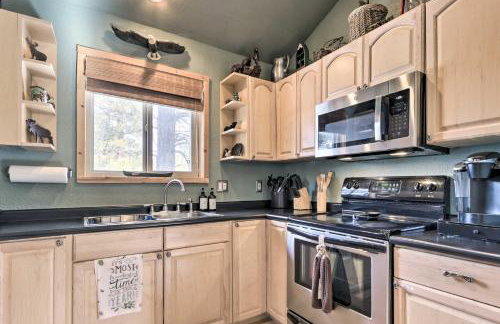 Fire Pit and Game Room Heber-Overgaard Cabin! - Foto 8