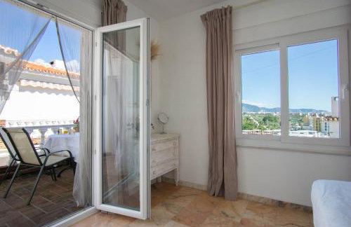 Private Beach Villa for 6 with Seaview, Pool & big Sun Terrace - Foto 26