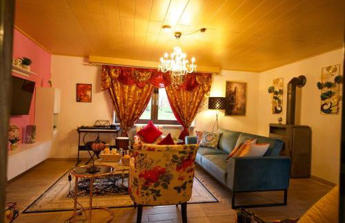 Stilvolles und Kunstvolles Retreat Apartment mit 400qm Garten & Massage und Ayurveda - Foto 24