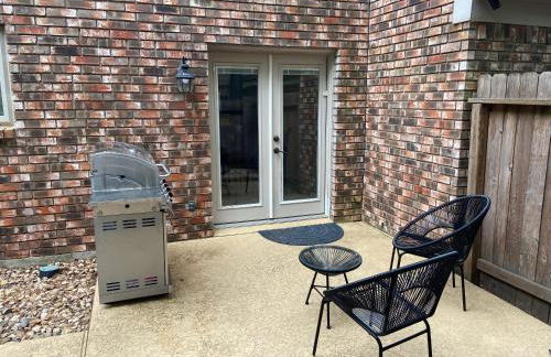 Pool & Spa! Whimsical Heart of The Woodlands - Foto 20