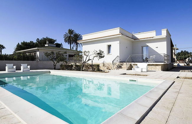 Luxury Villa in Marsala With Pool and Private Garden and Near the Sea - Foto 1