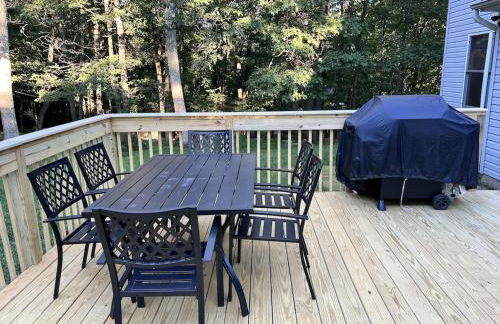 AMAZING Home with PRIVATE POOL, GAME ROOM & FIRE PIT! - Foto 43