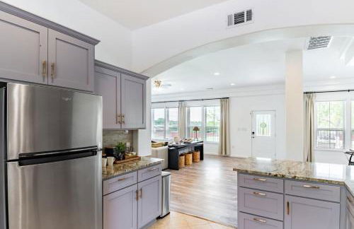 Family-Ready 4BR with Yard & Kids Playground - Foto 14