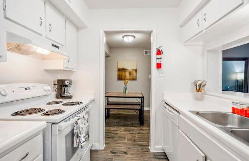 Towne Plaza Apartments #104 in the Galleria Area - Foto 9