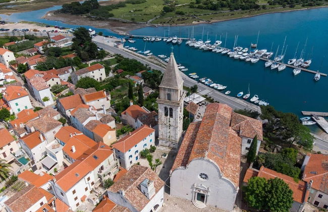 Impeccable 4-bed Apartment in Osor - Foto 32