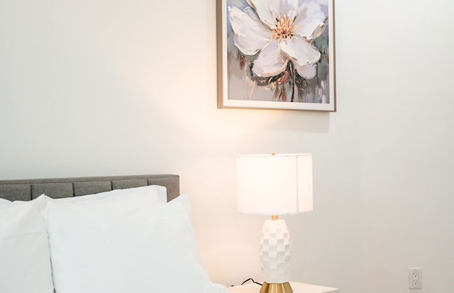 Not Affected by the Fire/modern 5BR Home With Full Amenities & Parking #2 - Foto 10