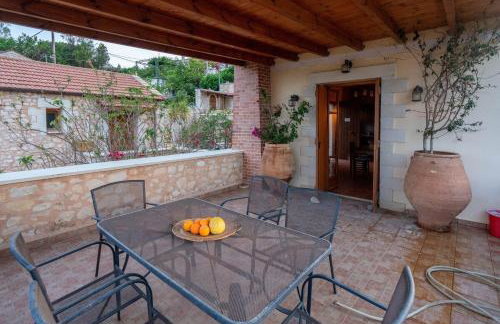 Mountain View Villa, by the Pool,Aris - Foto 13