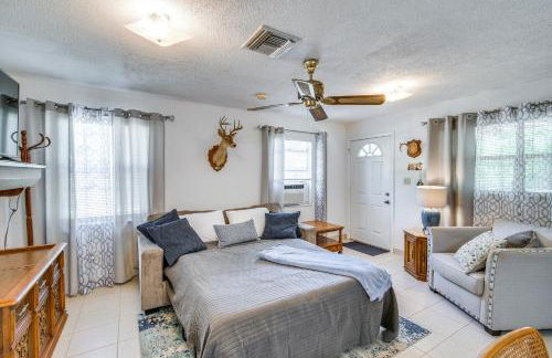 Pet-Friendly Fort McCoy Cabin with Fire Pit! - Foto 11