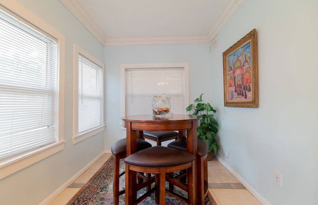 The Secret Garden Home Close to Beach, Shops, Restaurants, Pet Friendly, Close to Lucerne Ave! - Foto 19